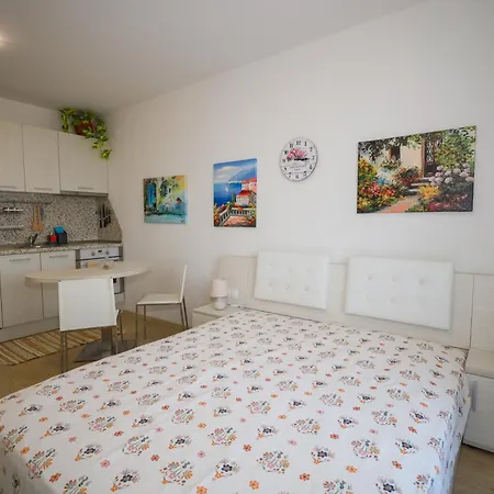 сарафово дом